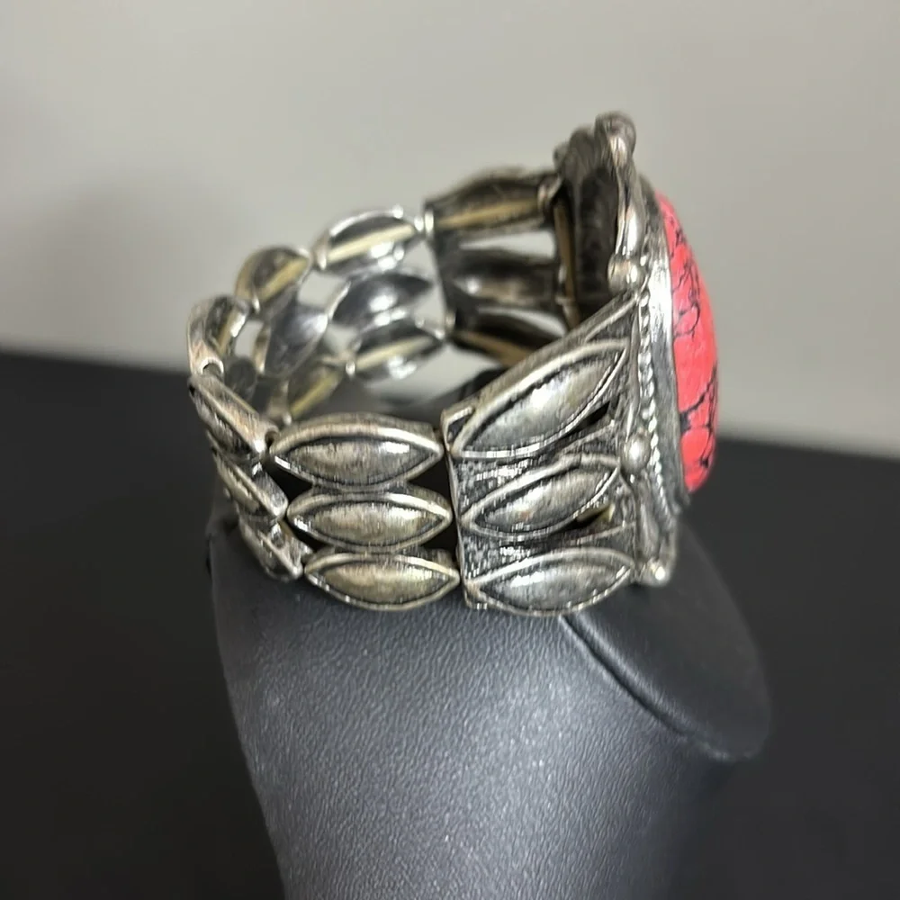 Oversized Stone Western Boho Chunky Stretch Silver Tone Stretch Bracelet